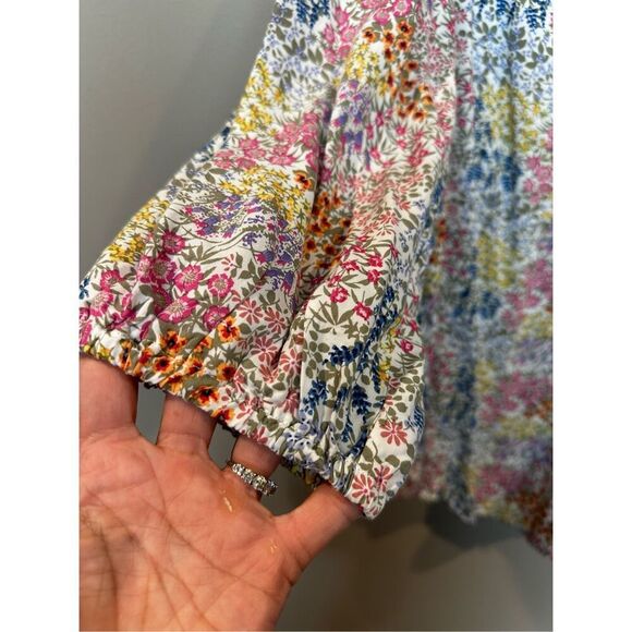 Jane & Delancey Small Floral Blouse V Neck - Picture 3 of 7